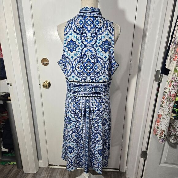 Maggy London Floral Blue and White Midi Dress - Picture 3 of 10
